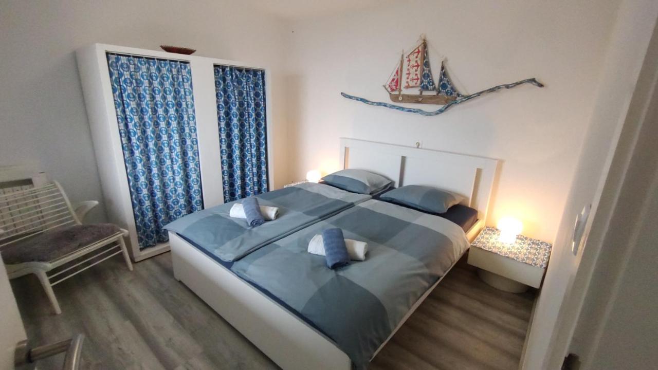 Apartment By The Sea- Santa Marina Rasa ภายนอก รูปภาพ