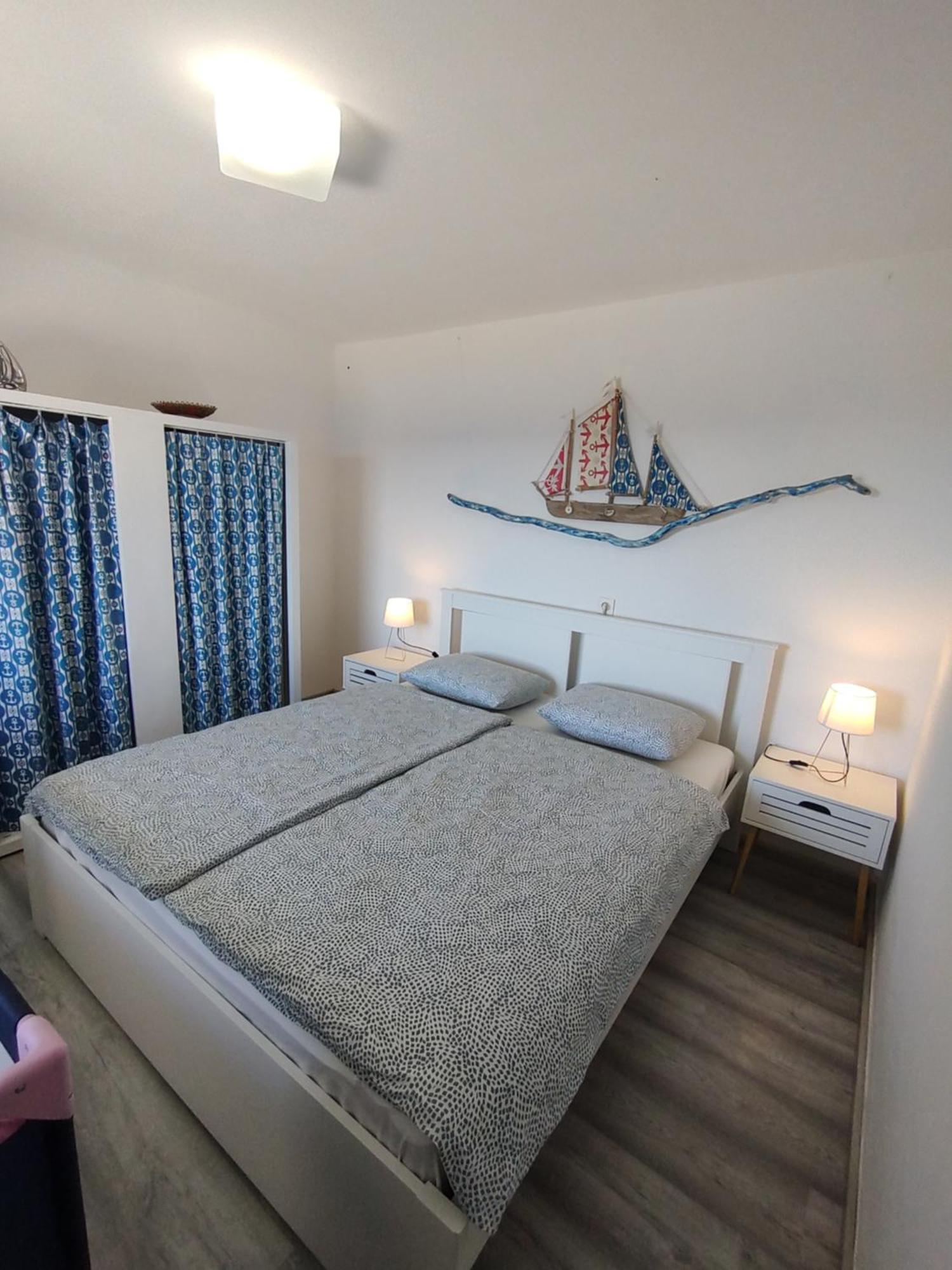 Apartment By The Sea- Santa Marina Rasa ภายนอก รูปภาพ